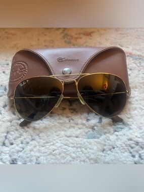 Ray-Ban Small Gold Aviator Sunglasses with Polarized Lenses
